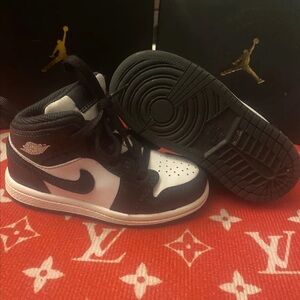 Jordan 1 Toddler 8C